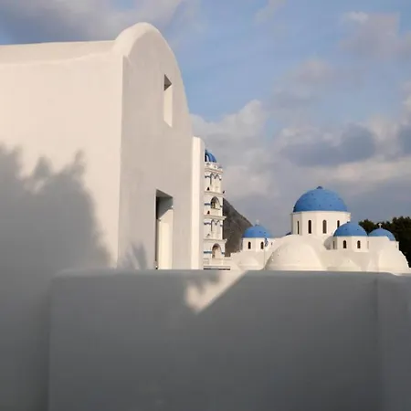 Blue Dome Perissa (Santorini)